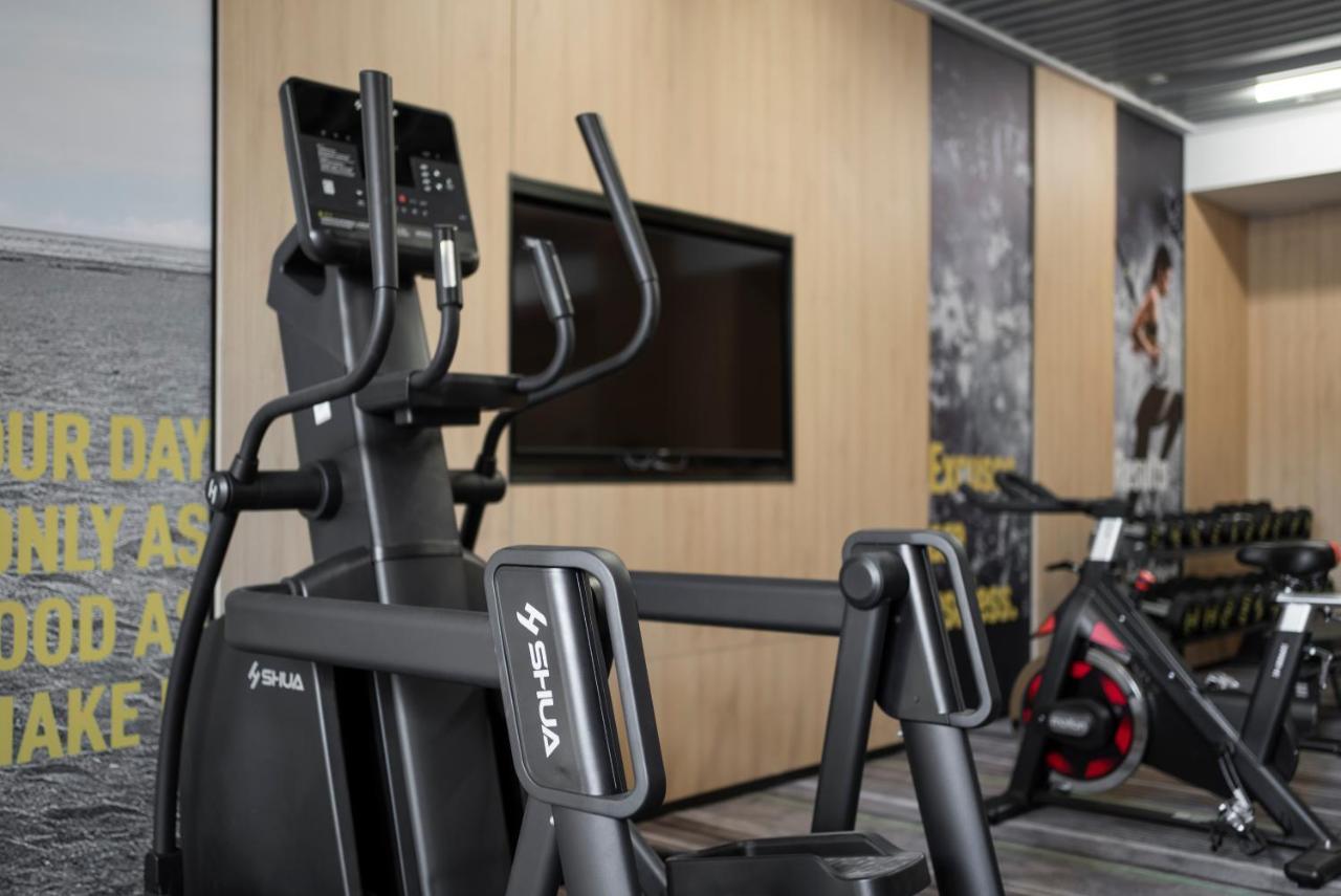 Holiday Inn Express Nanchang Riverside By Ihg Экстерьер фото