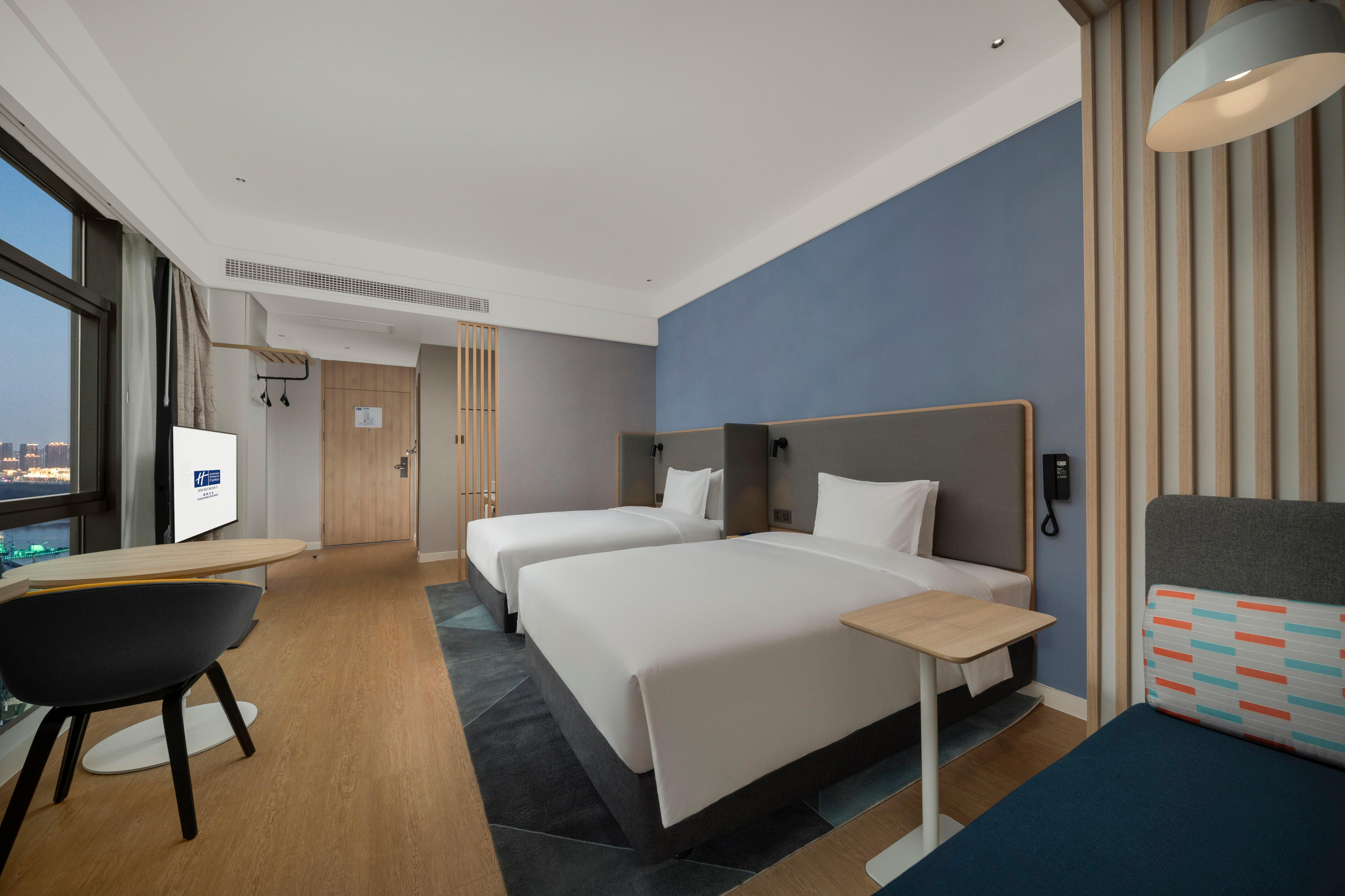 Holiday Inn Express Nanchang Riverside By Ihg Экстерьер фото