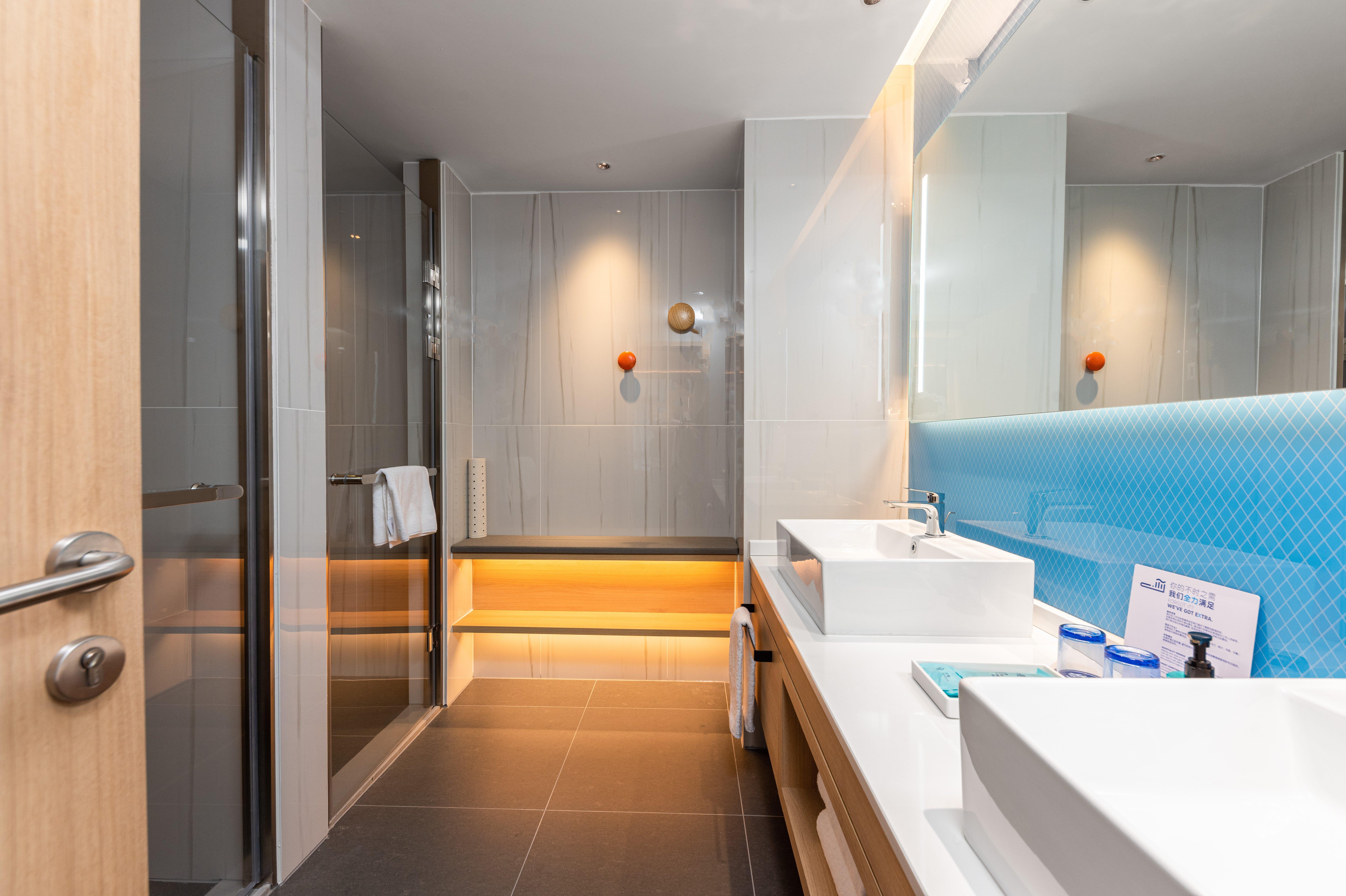 Holiday Inn Express Nanchang Riverside By Ihg Экстерьер фото